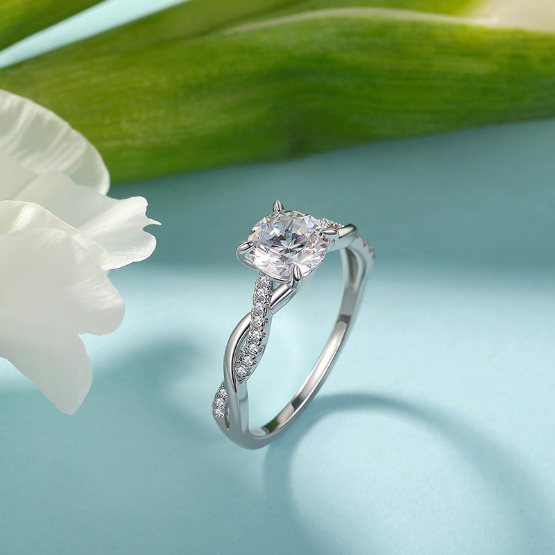 RSR-684 IGC Certified Round Cut Moissanite Twist Ring