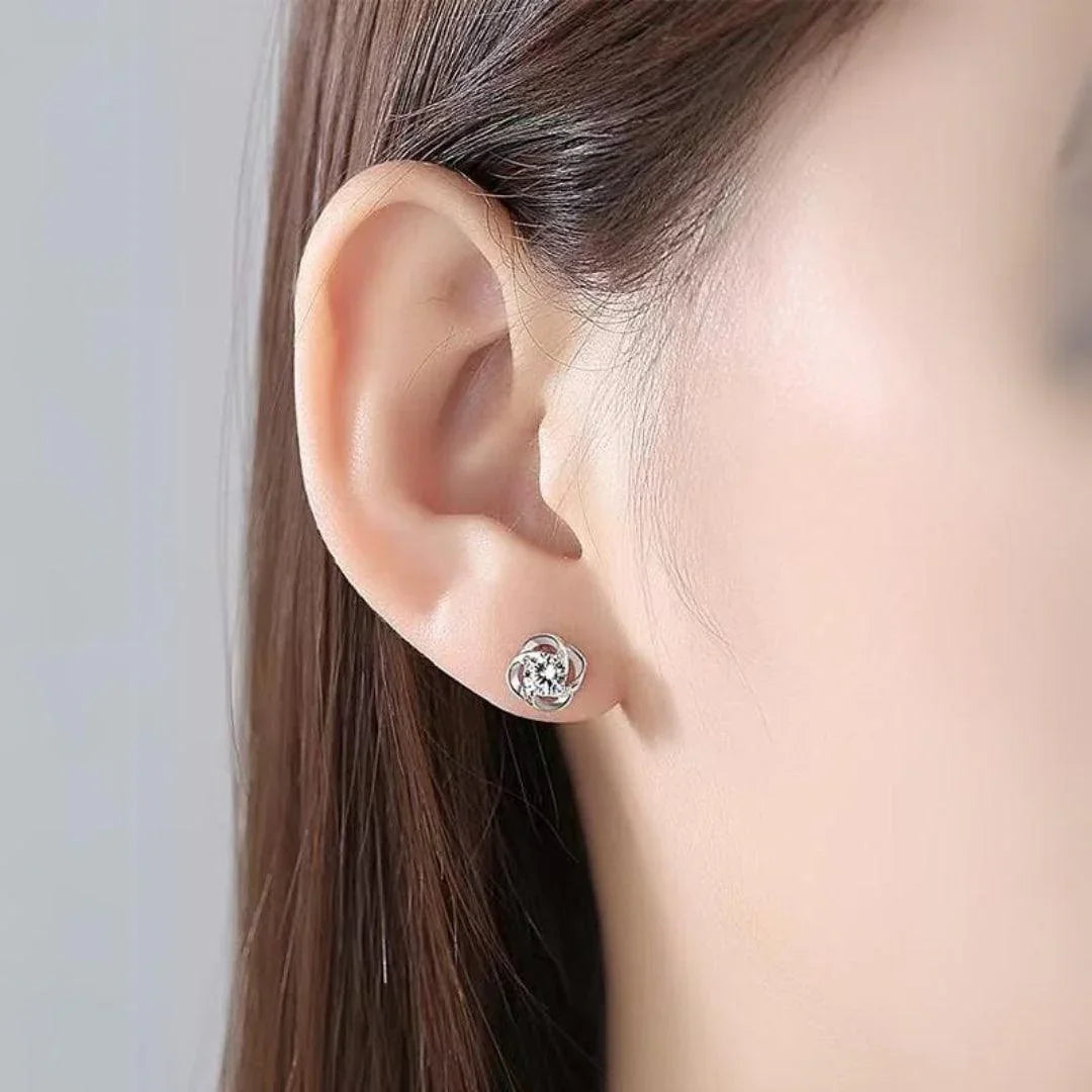 RSE-401 1.0 Carat Elegant Moissanite Swirl Stud Earrings - Ringshing.com