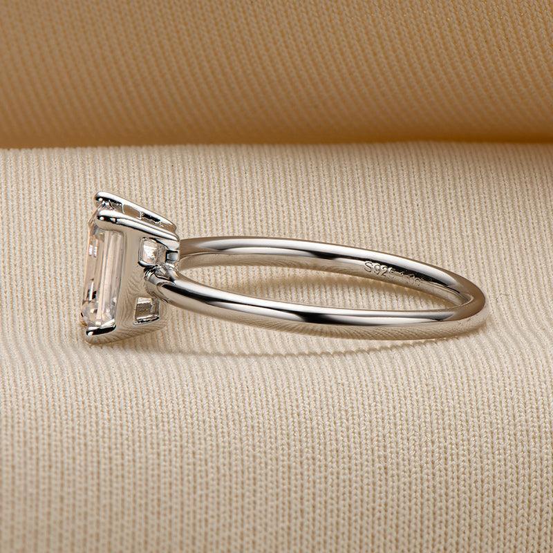Premium Emerald Cut Moissanite Diamond Ring - Ringshing.com