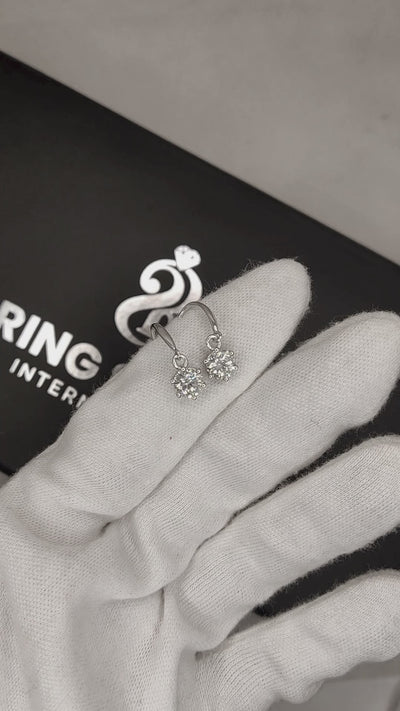 RSE-402 Classic Six Claw Moissanite hook earrings